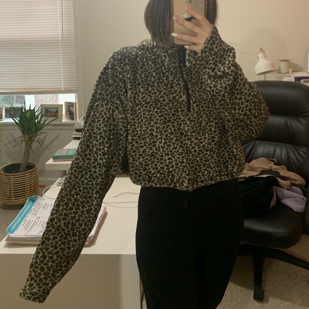Urban outfitters half zip cropped sweatshirt